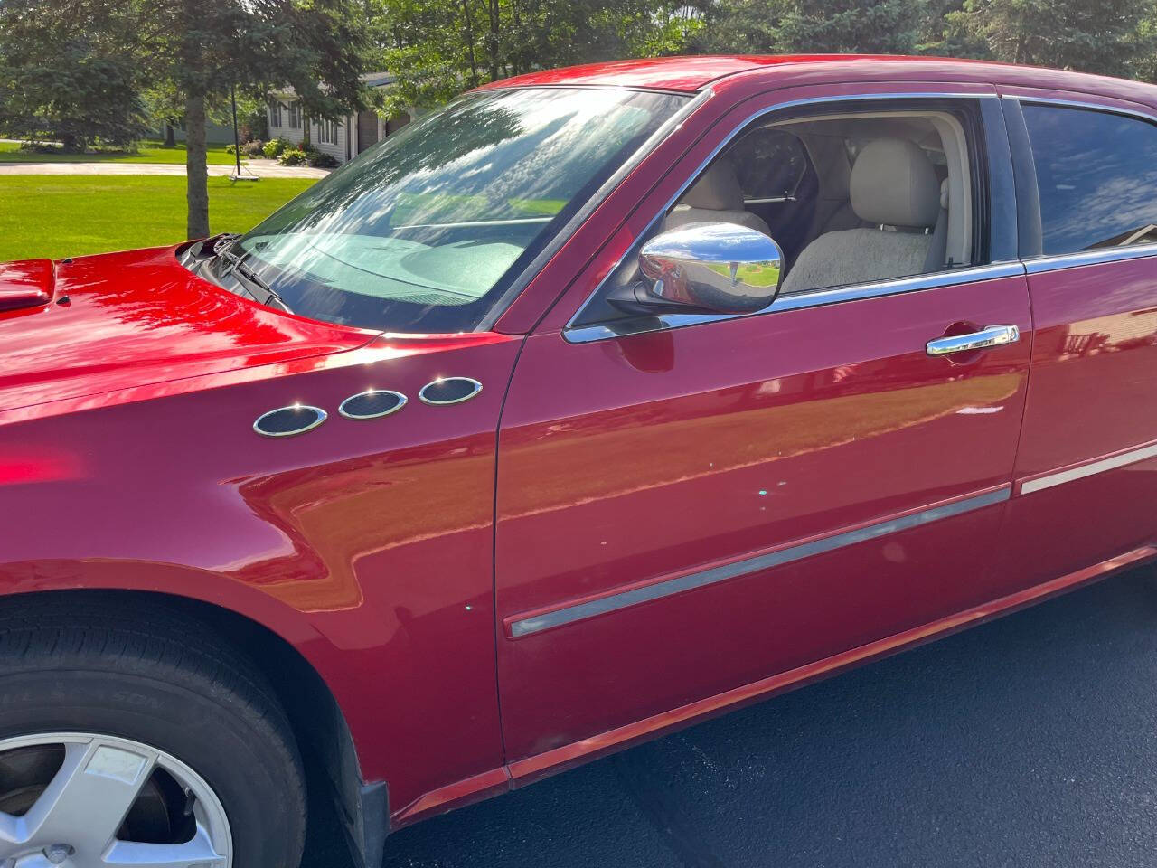 2005 Dodge Magnum 16