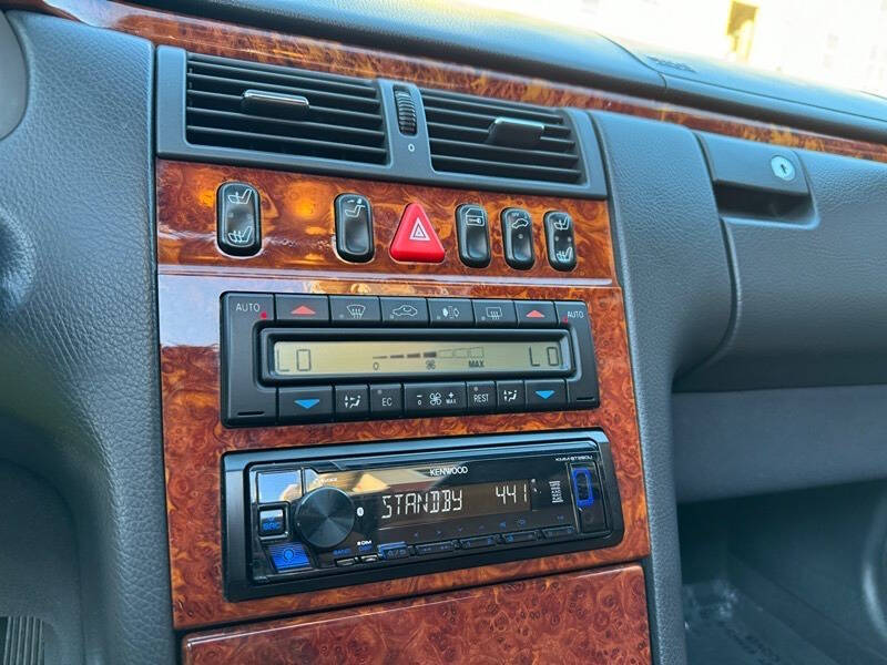 2000 Mercedes-Benz E-Class E 320