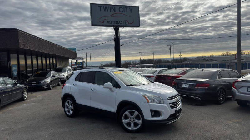 2016 Chevrolet Trax for sale at TWIN CITY AUTO MALL in Bloomington IL