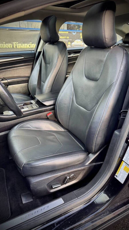 2019 Ford Fusion Hybrid Titanium