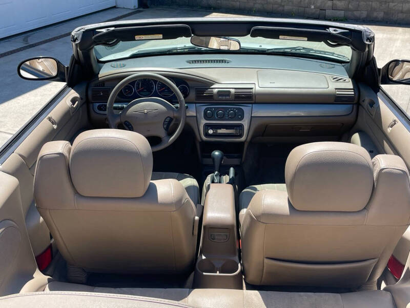 2004 Chrysler Sebring LXi