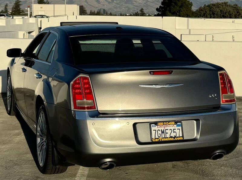 2011 Chrysler 300 C