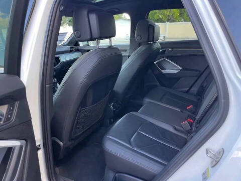 2019 Audi Q3 quattro Premium 45 TFSI