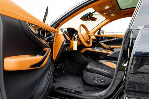 2025 Aston Martin DBX 707