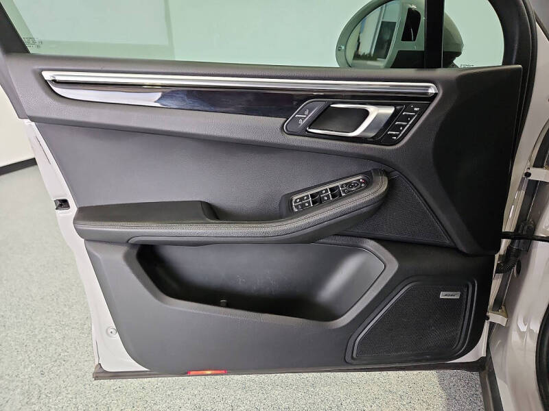 2019 Porsche Macan S