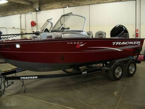 2015 Tracker Targa V-18
