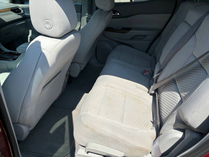 2017 GMC Acadia SLE-2