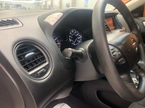 2016 Nissan Pathfinder SL