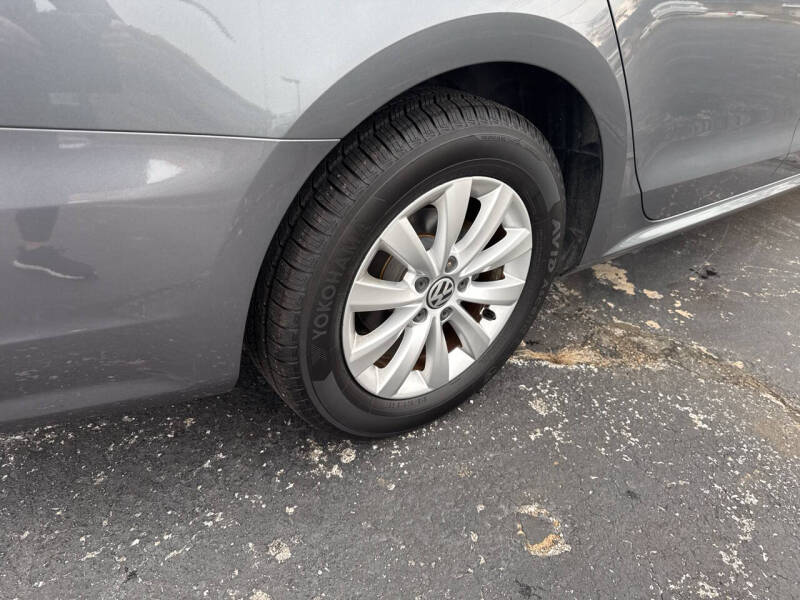 2014 Volkswagen Passat 1.8T Wolfsburg Edition