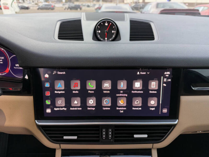 2022 Porsche Cayenne Platinum Edition