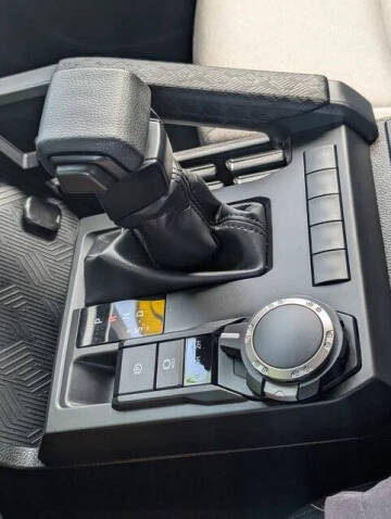 2025 Toyota Tacoma SR