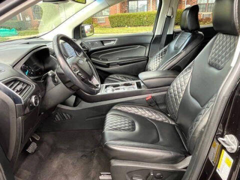 2023 Ford Edge Titanium