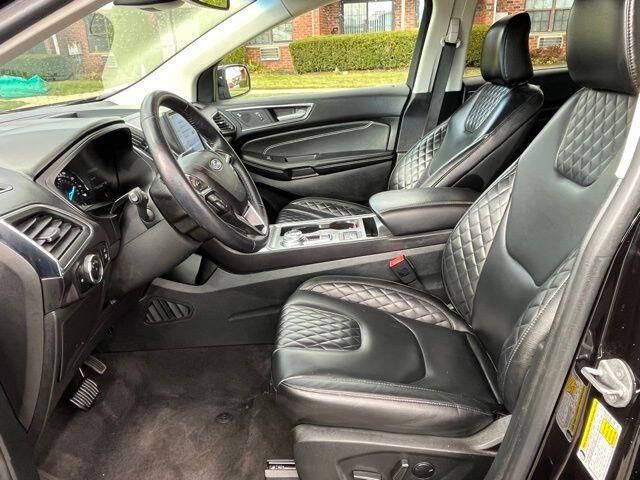 2023 Ford Edge Titanium