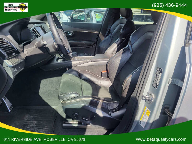 2017 Volvo XC90 T6 R-Design