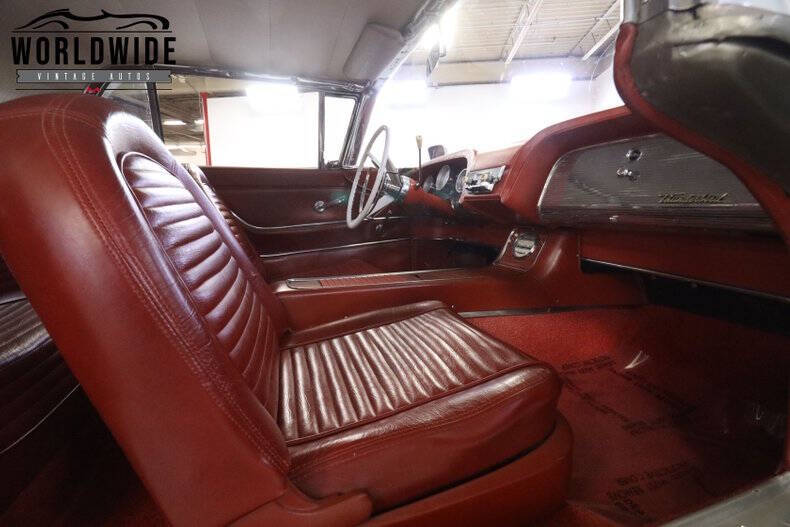 1959 Ford Thunderbird