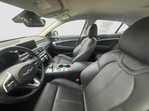 2023 Genesis G70