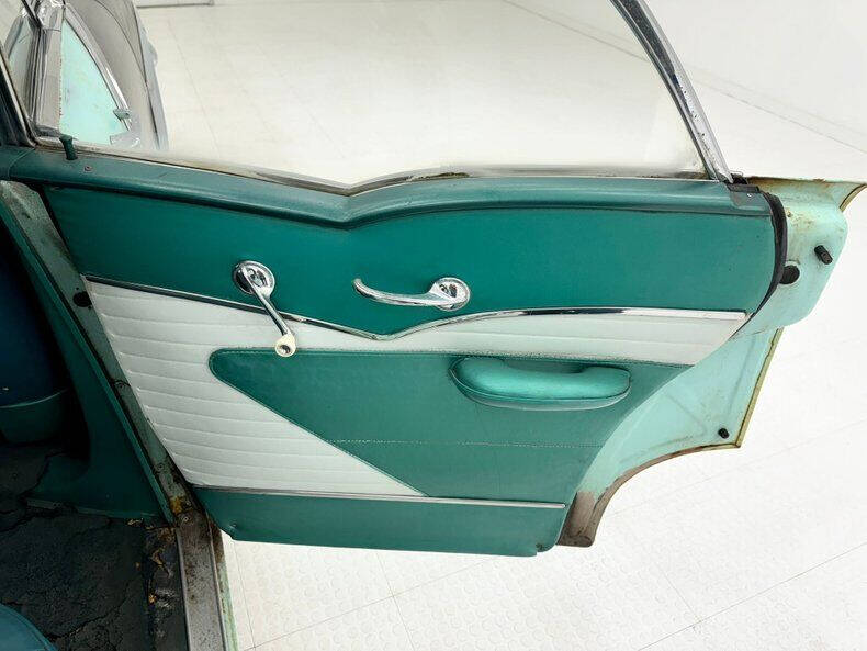 1956 Pontiac Chieftain