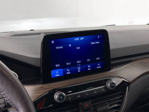 2020 Ford Escape Hybrid Titanium