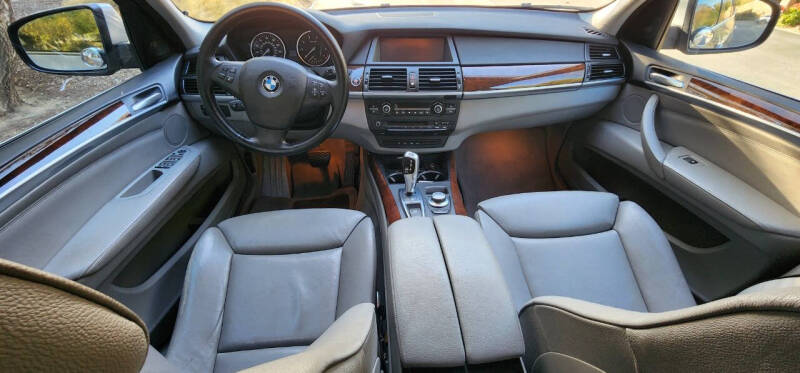 2008 BMW X5 4.8i