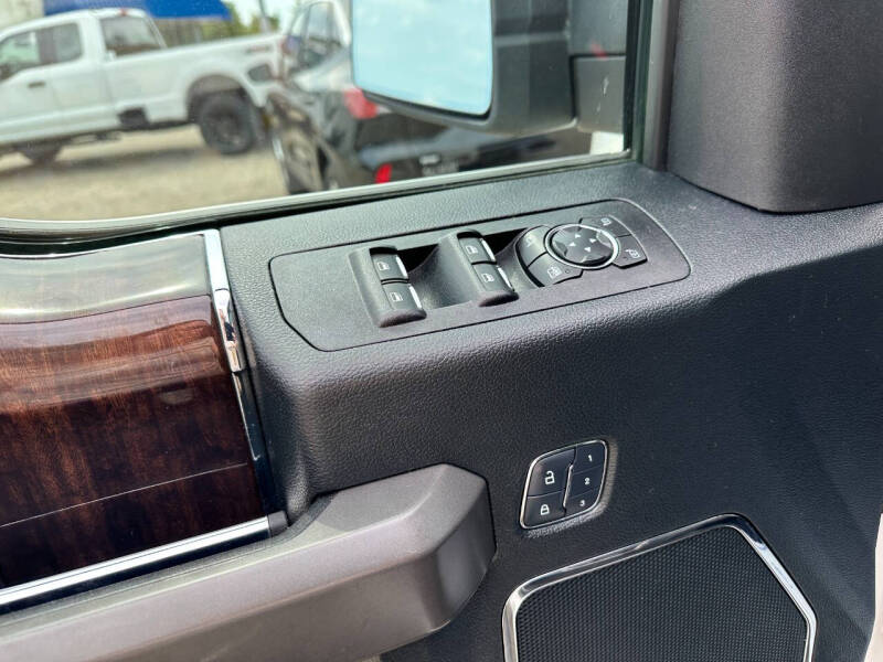 2017 Ford F-150 Platinum