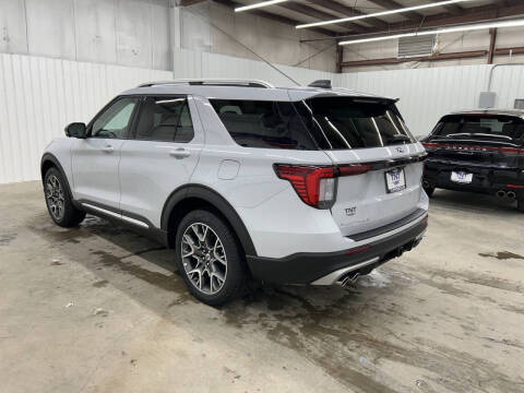 2025 Ford Explorer Platinum