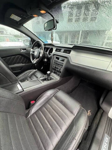 2010 Ford Mustang V6 Premium