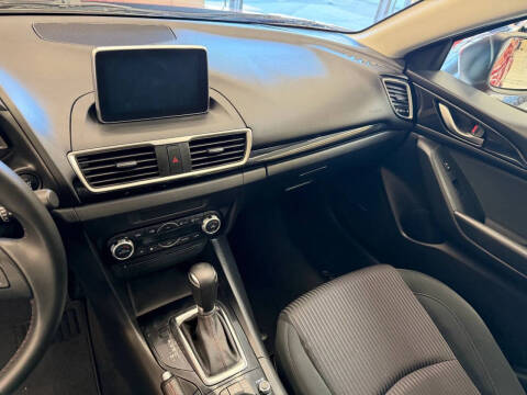 2015 Mazda MAZDA3 i Touring