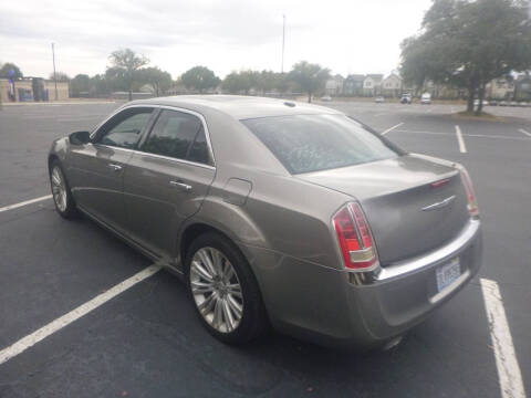 2014 Chrysler 300 C