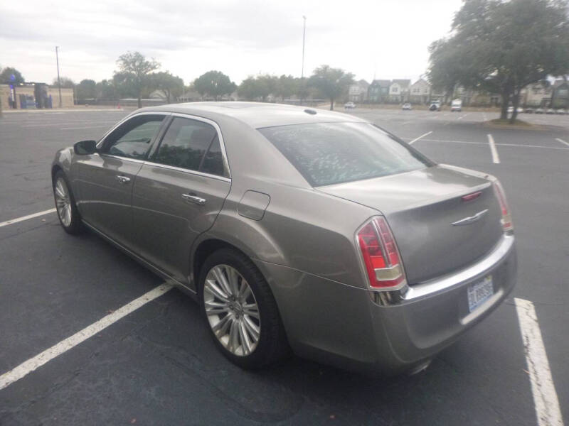 2014 Chrysler 300 C