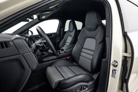 2026 Porsche Cayenne GTS Coupe