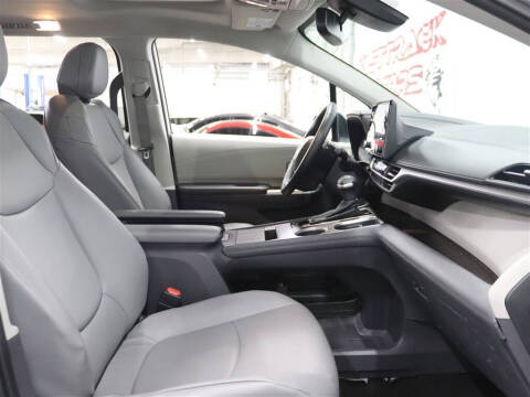 2023 Toyota Sienna
