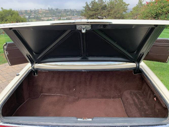 1983 Mercedes-Benz 380-Class 380 SL