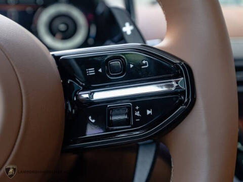 2025 Aston Martin Vanquish