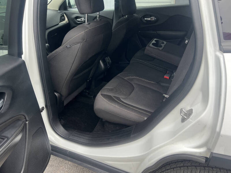 2016 Jeep Cherokee Latitude Altitude