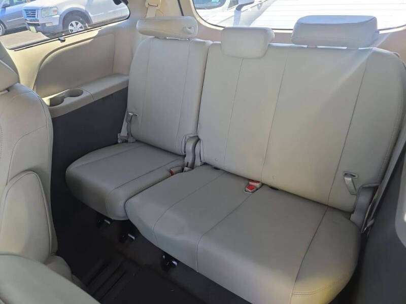 2014 Toyota Sienna