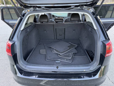 2015 Volkswagen Golf SportWagen TDI SE