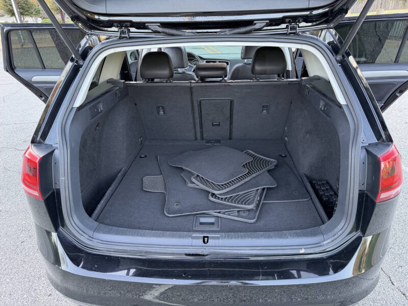 2015 Volkswagen Golf SportWagen TDI SE