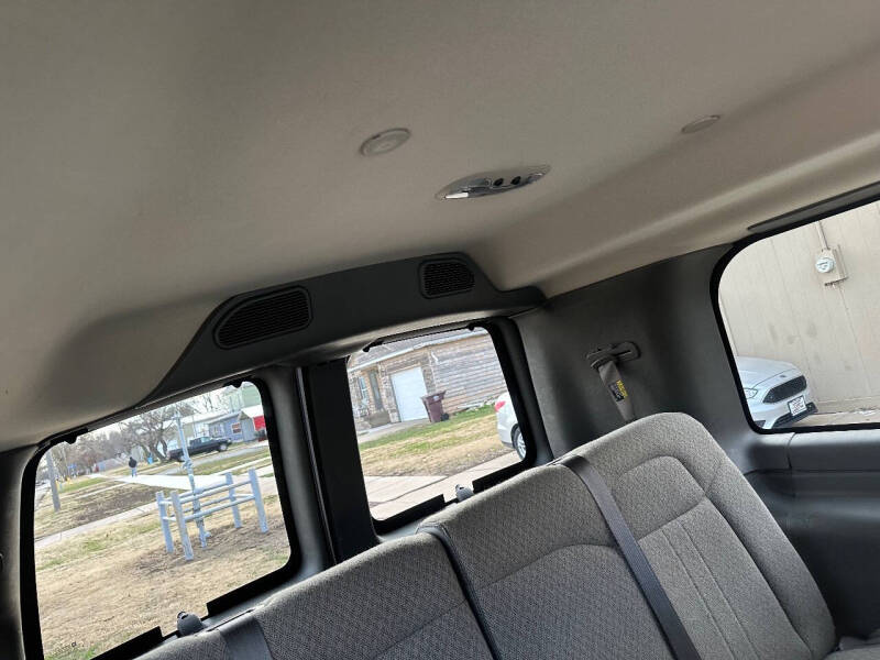 2017 Chevrolet Express LS 2500