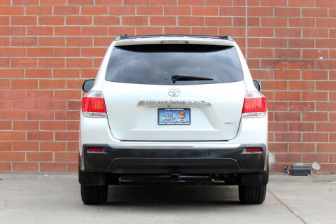 2012 Toyota Highlander SE