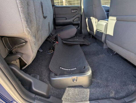 2022 Nissan Frontier SV