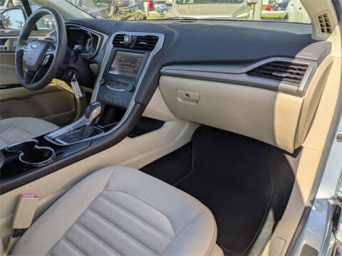 2014 Ford Fusion Hybrid SE