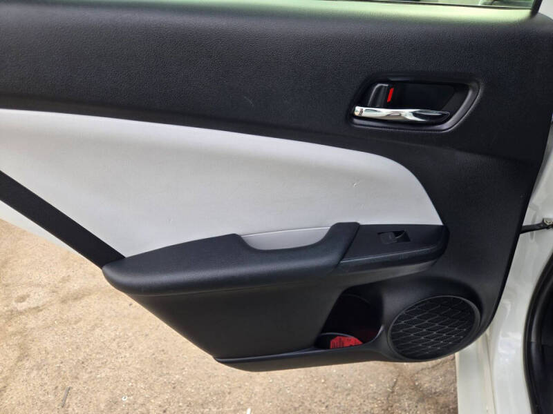 2019 Toyota Prius LE AWD-e