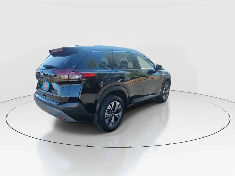 2021 Nissan Rogue SV