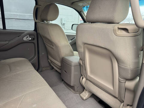 2009 Nissan Frontier SE V6