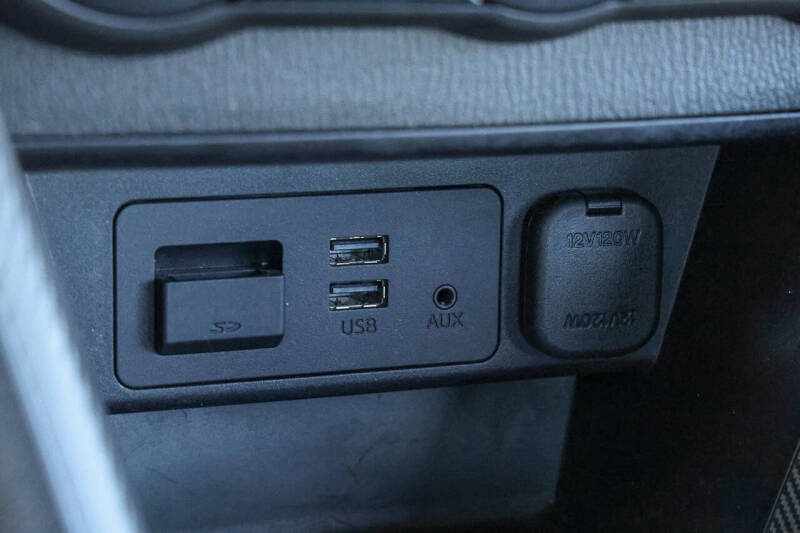 2019 Toyota Yaris LE