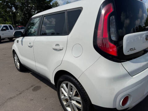 2018 Kia Soul +