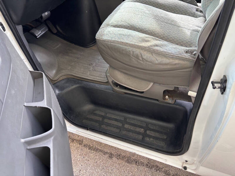 2003 Chevrolet Express 3500 LS