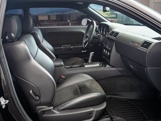 2009 Dodge Challenger SRT8