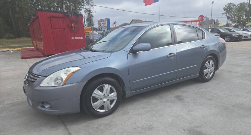 Nissan Altima's photo