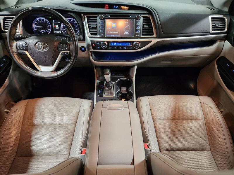 2017 Toyota Highlander Limited